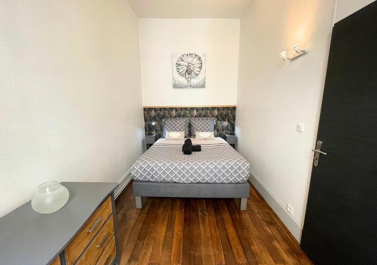 Le Thibaudeau Apartment ปัวติเยร์ ภายนอก รูปภาพ