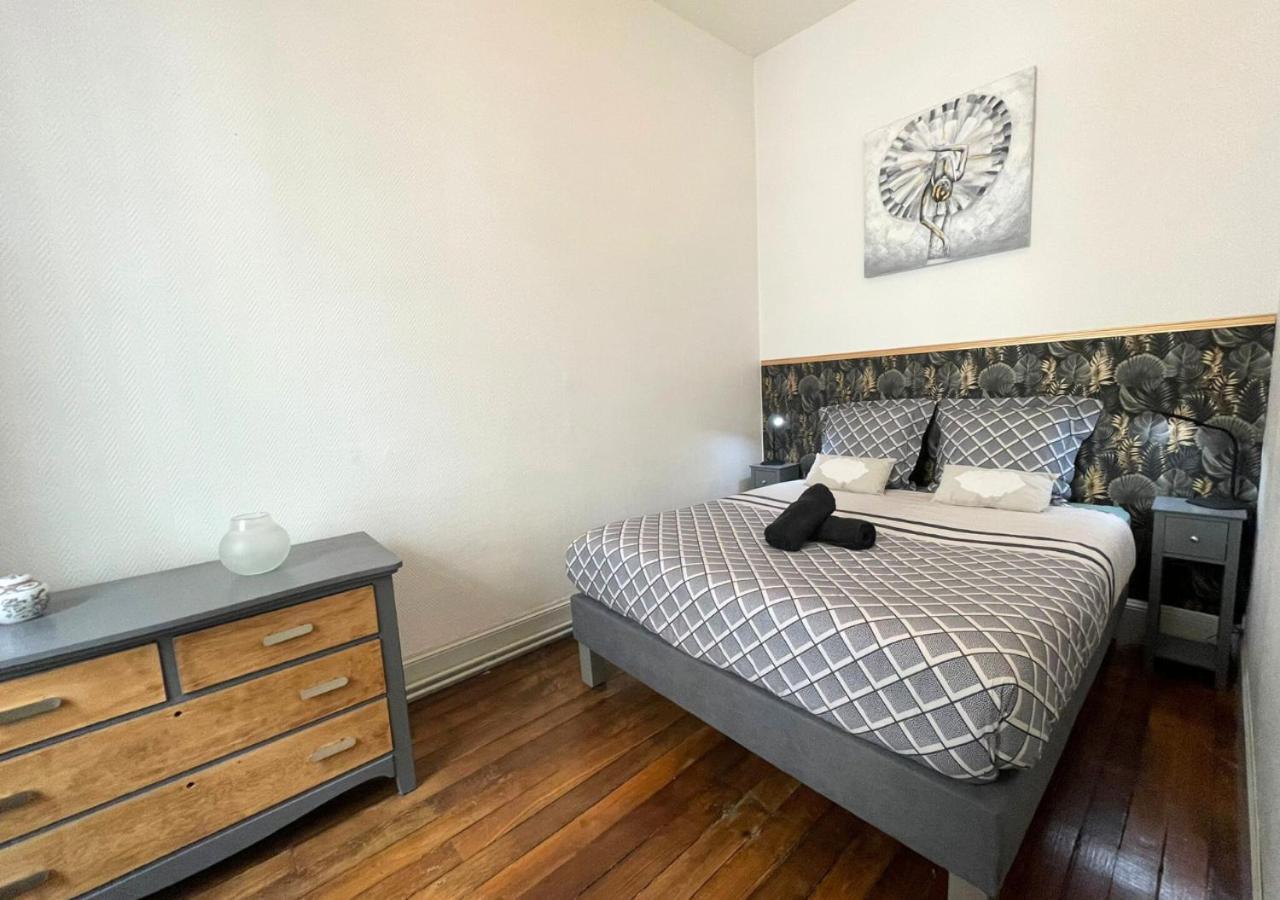 Le Thibaudeau Apartment ปัวติเยร์ ภายนอก รูปภาพ