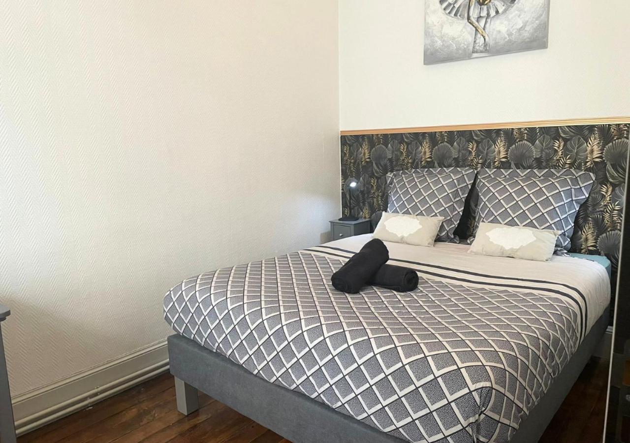Le Thibaudeau Apartment ปัวติเยร์ ภายนอก รูปภาพ